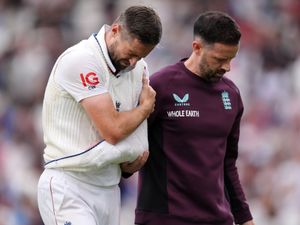 Supporting image for story: Chris Woakes could miss rest of Oval Test after sustaining shoulder injury