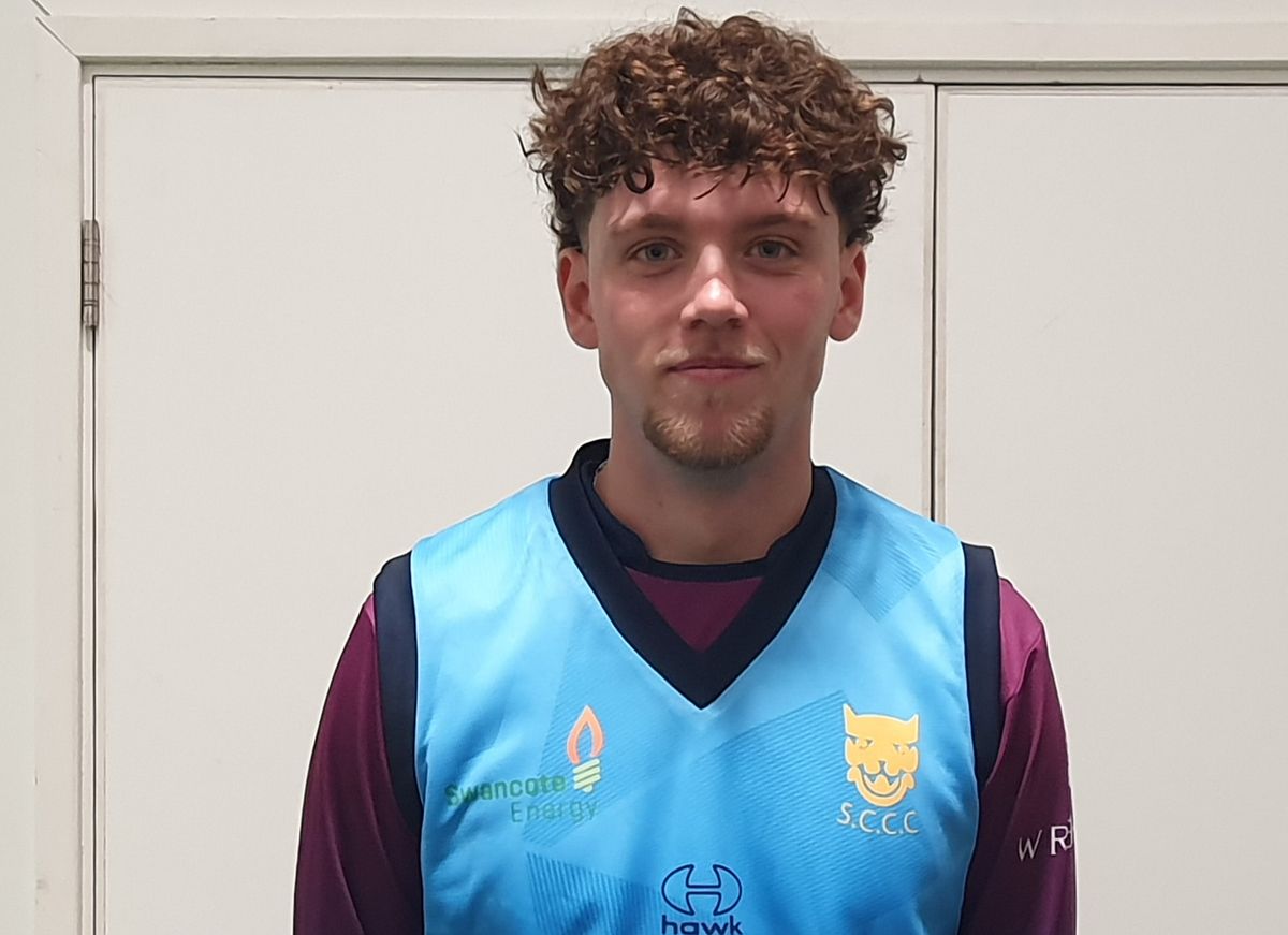 Late wickets give Shropshire hope after tough first day