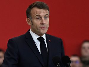Supporting image for story: It’s the Eye of the Tiger – Macron laughs off ‘harmless’ eye condition