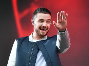 Supporting image for story: Liam Payne: A teenager thrust into global boyband mania before solo artist fame