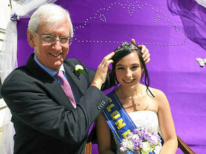 Supporting image for story: Clun Carnival and Show attracts 1,000 visitors as sun shines