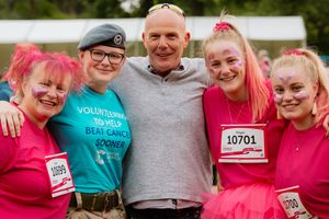 Ashley Potts, Izzy Doherty, Neil Potts, Megan Potts, and Jade Potts from Shrewsbury running for their dad/husband Neil Potts