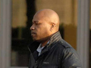 Supporting image for story: Postman who opened mail facing jail