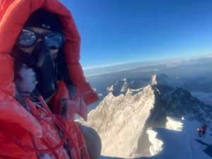 A stunning view of Everest