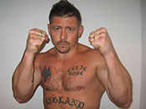 Supporting image for story: Saville prepares: His boxing training