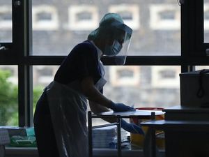 Supporting image for story: Weekly coronavirus deaths rise by more than half in seven days – ONS