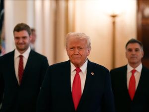 Supporting image for story: Trump to pause tariffs on Mexico and Canada after border enforcement pledges