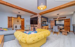 The house comes equipped with six-bedrooms and three bathrooms. Credit Zoopla