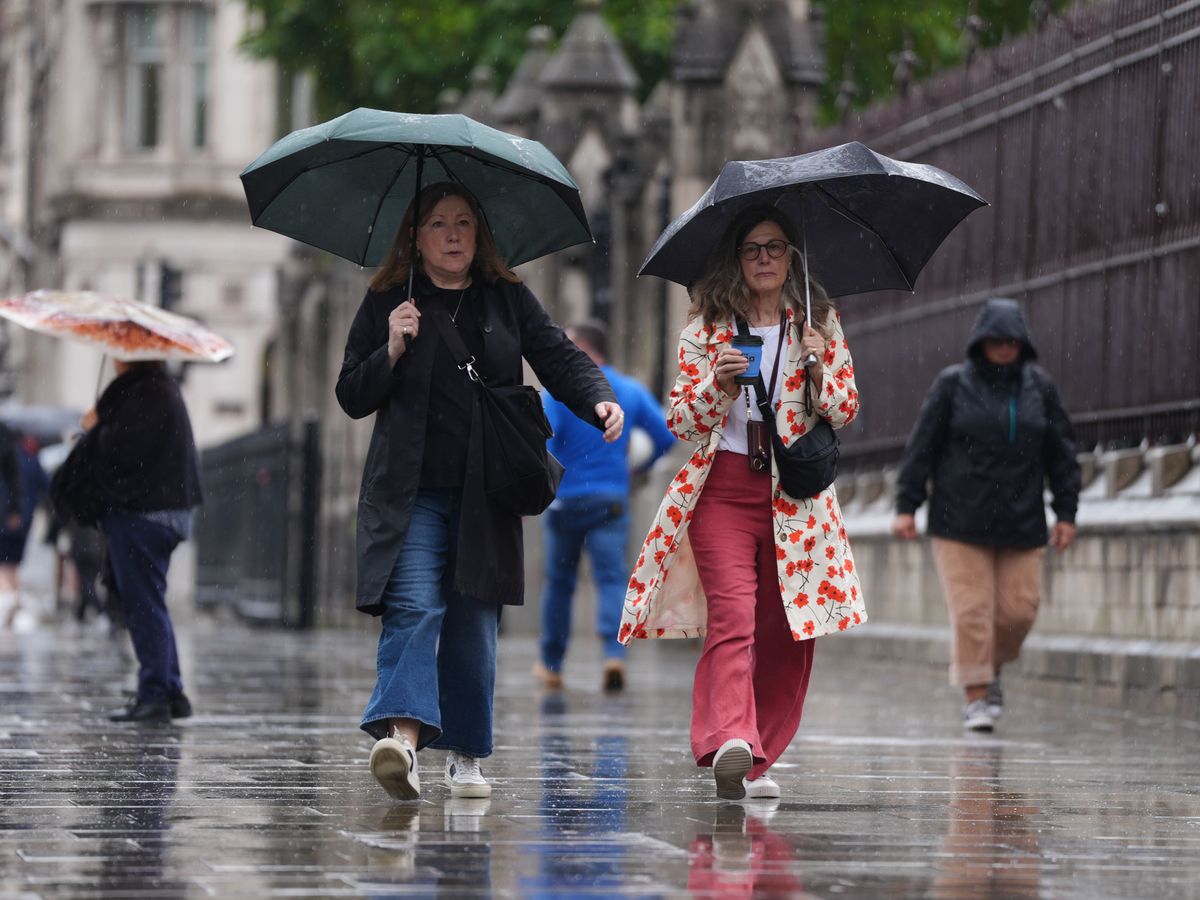 Autumn to begin with ‘unsettled’ weather as rain and wind forecast Autumn to begin with ‘unsettled’ weather as rain and wind forecast