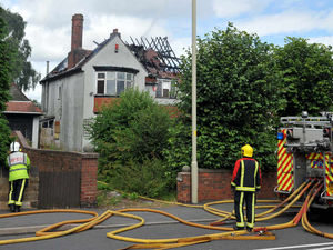 Supporting image for story: Road shuts as big blaze rips through Sedgley house