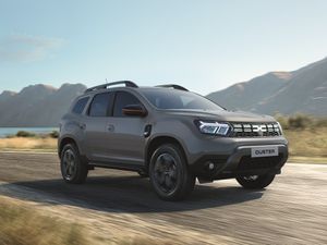 Supporting image for story: Special edition Dacia Duster Extreme SE rejoins crossover’s line-up