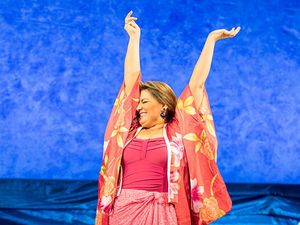 Supporting image for story: Shirley brings the sunshine to Theatre Severn