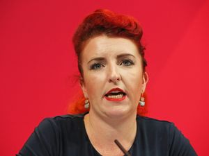 Supporting image for story: Labour calls on ministers to act to prevent Easter travel chaos