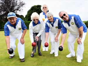 Supporting image for story: A flood of finals for flat green bowlers