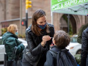 Supporting image for story: Omicron accounts for 73% of new US Covid cases