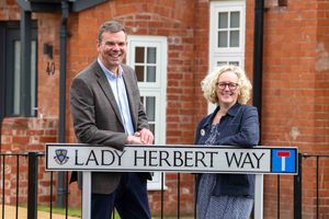 Mike Sambrook (SJ Roberts Construction MD), Kate Smith (Connexus CEO)
