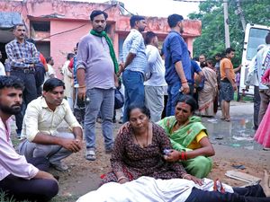 Supporting image for story: At least 100 people killed in stampede at religious event in India