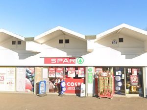 Supporting image for story: Man hid behind supermarket till while armed attacker threatened to 'chop him up'