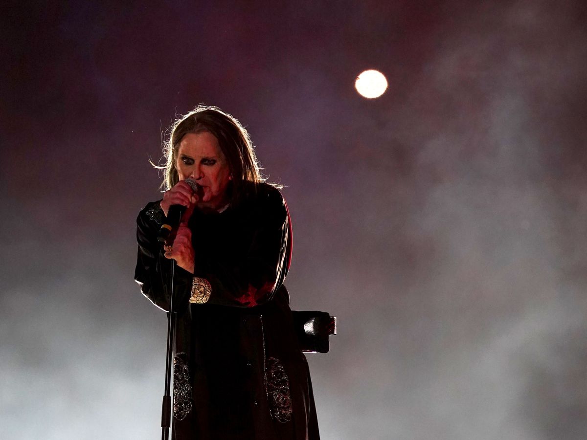 Fans queue to sign book of condolence for &lsquo;proud Brummie&rsquo; Ozzy Osbourne