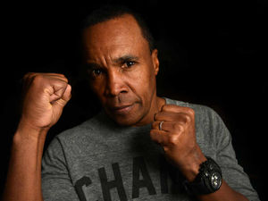 Supporting image for story: 'Sugar' Ray: Mayweather is risking his legacy