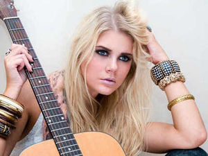 Supporting image for story: Cassie defies cystic fibrosis to become top model