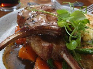 Supporting image for story: Watch: I went to a Willenhall restaurant our readers love to find out what makes it so popular