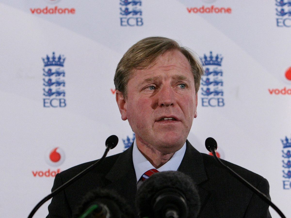 Glamorgan&rsquo;s former England batter and ECB boss Hugh Morris dies aged 62