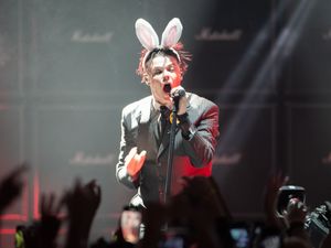 Supporting image for story: Yungblud says he will provide a mental health safe space for fans on tour