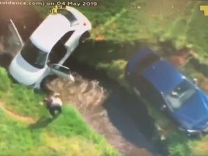 Supporting image for story: WATCH: Thieves flee as police chase stolen car into a ditch
