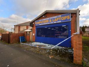 Supporting image for story: Man flying back to UK charged with attempted murder after computer shop shooting