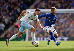 Aston Villa's Pau Torres (left) and Ipswich Town's Omari Hutchinson
