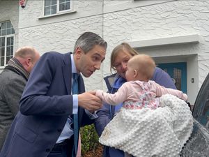 Supporting image for story: Top party leaders make final push for votes in Irish election
