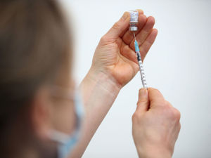 Supporting image for story: Care home workers warned time is running out to have first Covid-19 jab