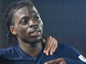 Supporting image for story: New signing to fly in and complete Wolves move