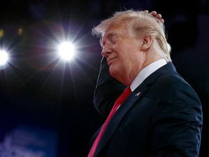 Supporting image for story: I try like hell to hide that bald spot, Donald Trump tells conservative conference