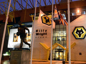 Supporting image for story: Graham Taylor tribute: Wolves and Aston Villa in talks as EFL announce minute's applause at every fixture