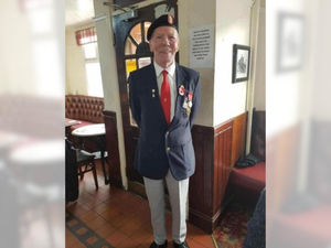 Supporting image for story: Army veteran's son thanks officers who tried to save his dad's life after heart attack in Willenhall