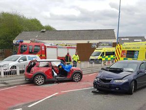 Supporting image for story: Passengers cut free from Mini after Tipton crash