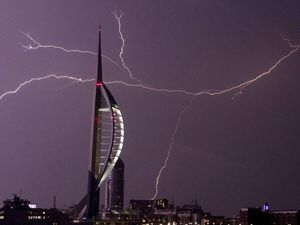 Supporting image for story: 11 times lightning was perfectly captured in photographs