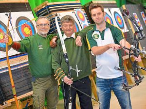 Supporting image for story: Shropshire archers target world records with 31-hour session - with video