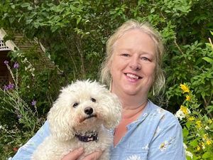 Supporting image for story: Cancer survivor who drove 20 miles to find a support group sets up her own