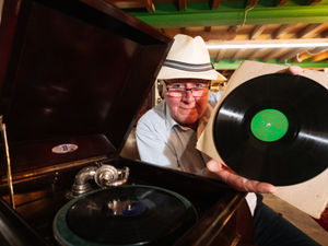Supporting image for story: 100-year-old gramophone comes complete with unplayed vinyl records from the 1920s in Shropshire sale