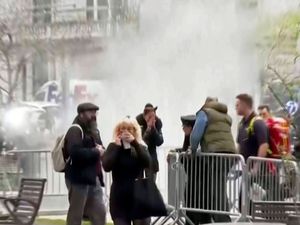 Supporting image for story: Man who set himself on fire outside Trump trial dies of injuries, police say