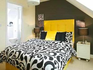 Supporting image for story: Affordable style for first timers