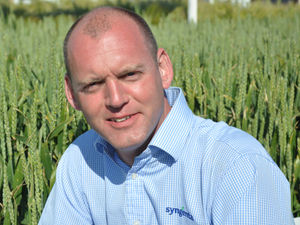 Supporting image for story: Growers should not compromise late-season fungicides