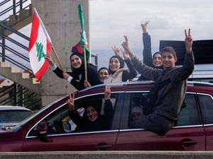 Supporting image for story: Israel-Hezbollah ceasefire holds as displaced Lebanese start to return home