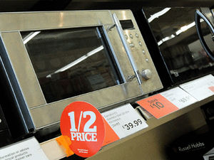 Supporting image for story: Windfall for Cradley residents after loss of power