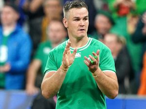 Supporting image for story: Johnny Sexton creating ‘real positivity’ when mentoring Ireland fly-halves