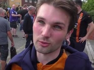 Supporting image for story: Wolves fans demand striker following Brentford stalemate - WATCH