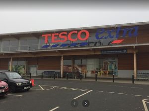 Supporting image for story: Workers at Tesco in West Bromwich test positive for coronavirus